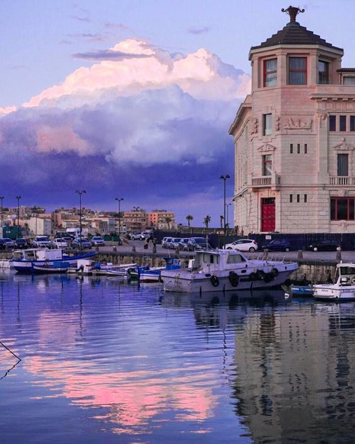 Amuni' Sicily * Syracuse