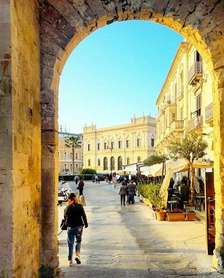 Amuni' Sicily * Syracuse